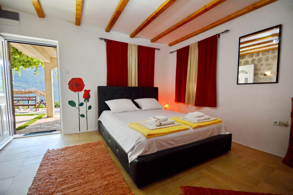 Apartments Krivokapic Perast Bilik gambar