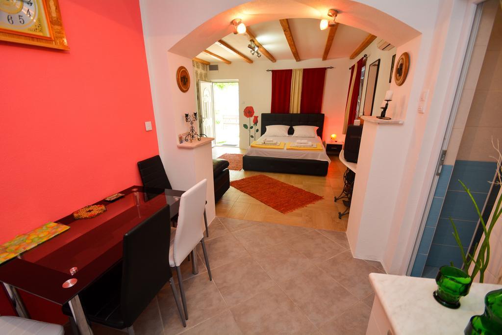 Apartments Krivokapic Perast Bilik gambar